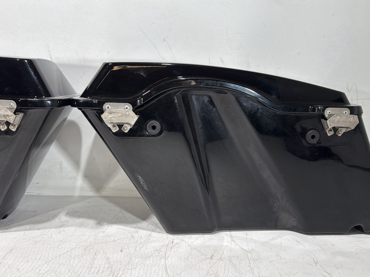 2007 Harley Touring FLHTP Electra Glide Police OEM Left Right Saddlebags Luggage NOKey
