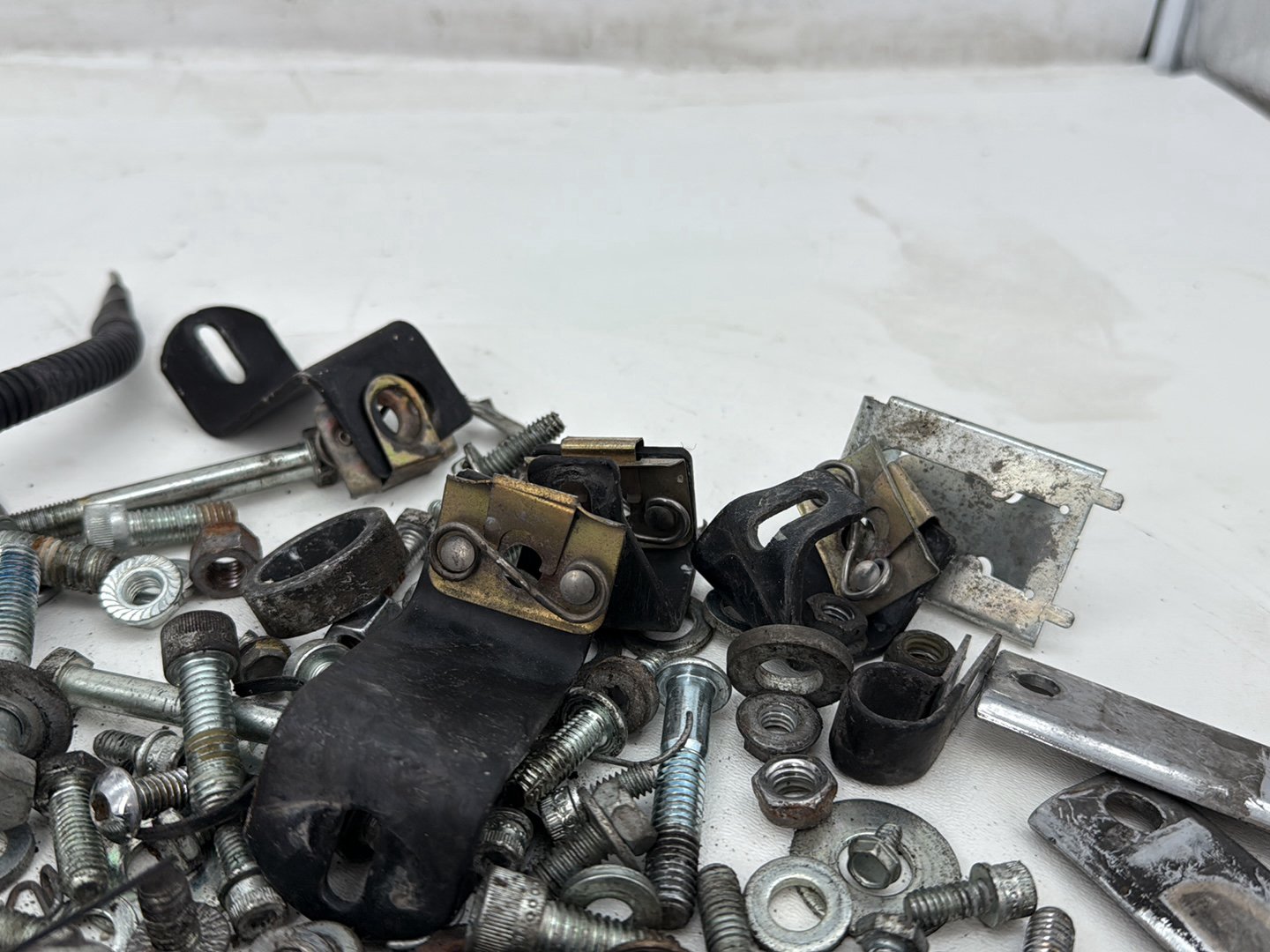 2007 Harley Street Glide Touring FLHX OEM Hardware Bolts Nuts & Brackets