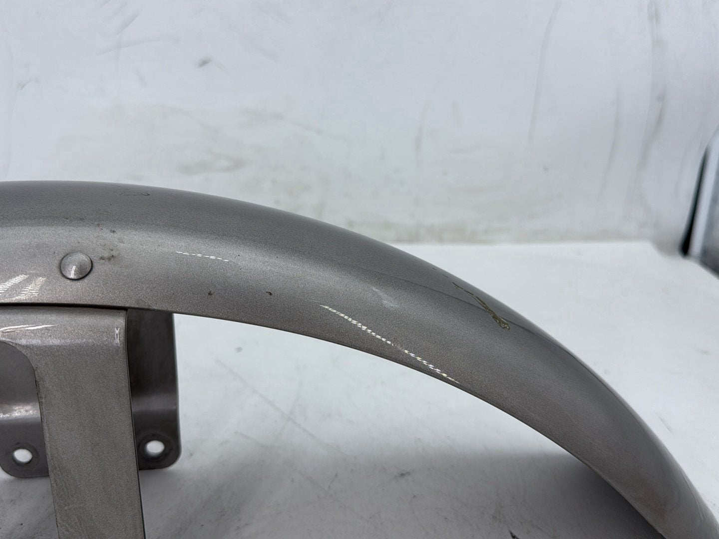 2009 Harley Sportster 883 Low XL883L OEM Front Wheel Fender Shell Panel