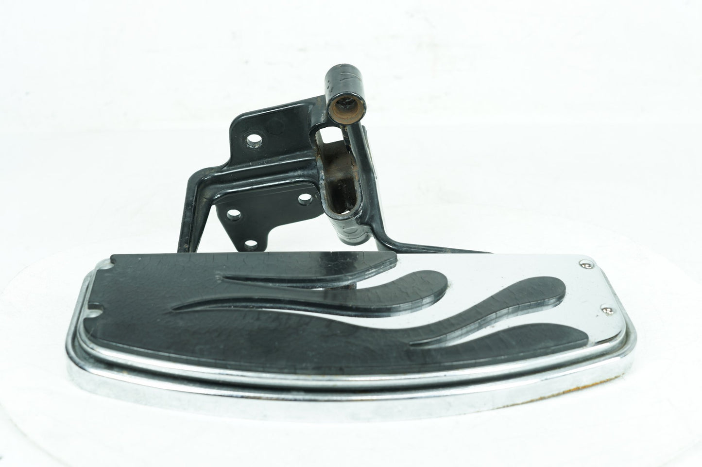 1999 - 2006 Harley-Davidson Softail Fat Boy Left Driver 1 Floorboard Foot Rest 33630-00A