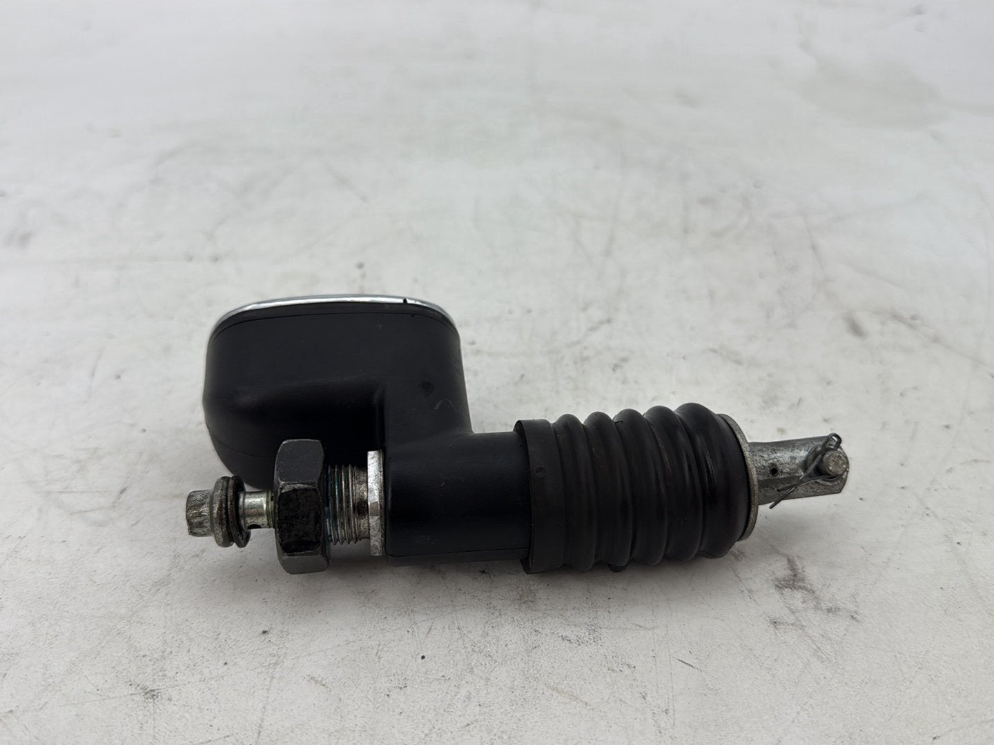 2002 Harley Heritage Softail Classic FLSTC OEM Rear Brake Master Cylinder Reservoir