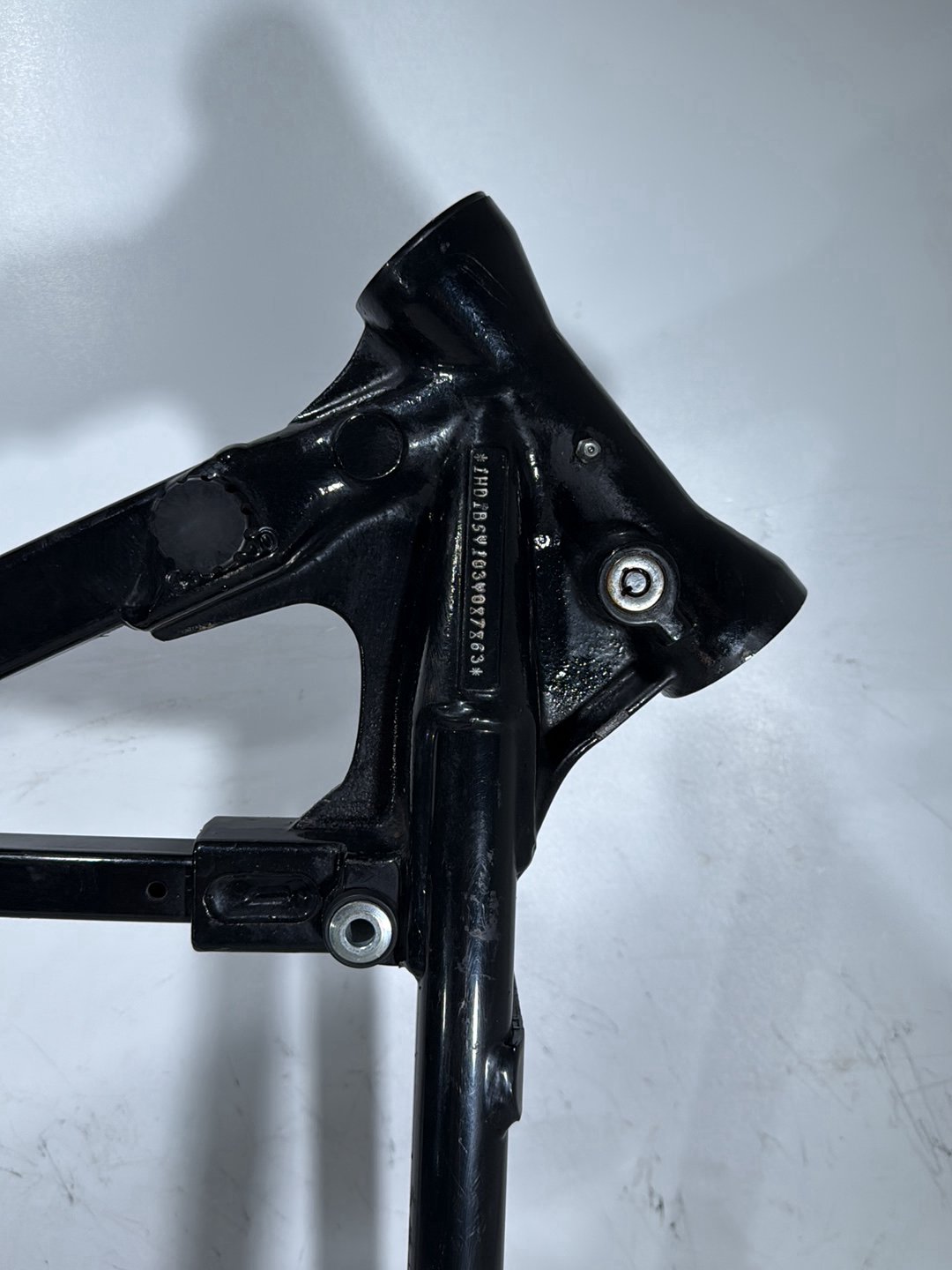 2003 Harley Softail Deuce FXSTD OEM Body Main Frame Chassis CLN CLR