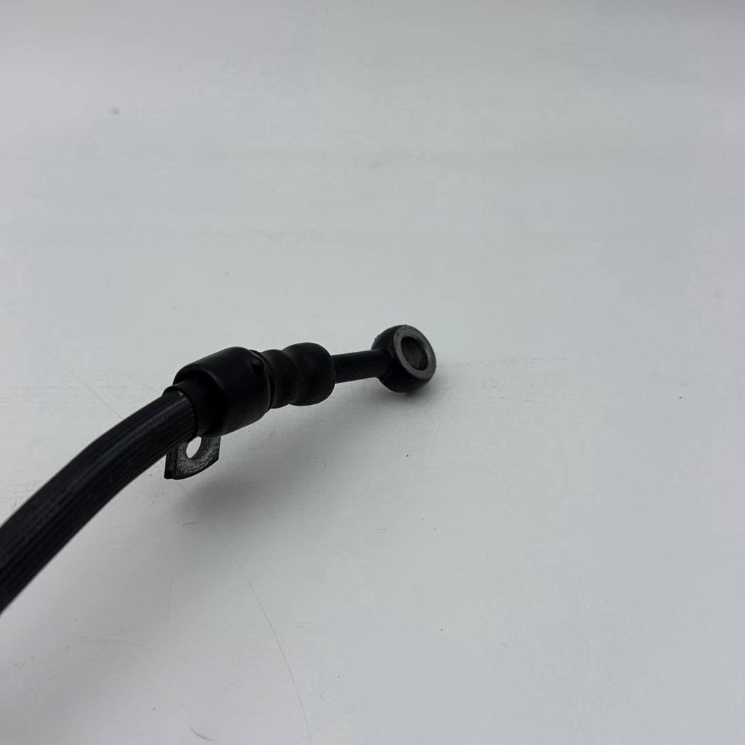 2007 - 2012 Harley-Davidson Dyna Street Bob Rear Brake Hose Line Pipe  	40956-00A