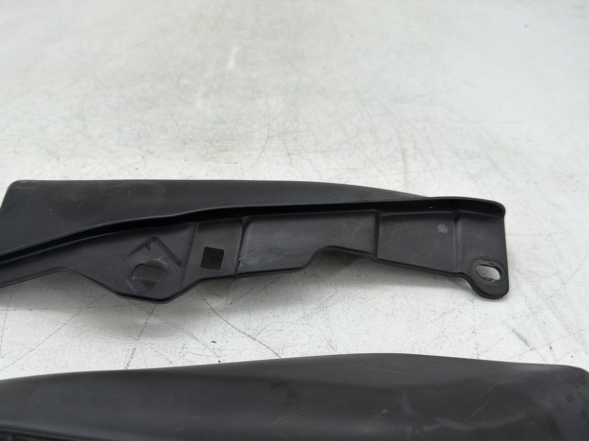 2011 Harley Electra Glide Touring Ultra OEM Left Right Flare Wind Deflector Cover
