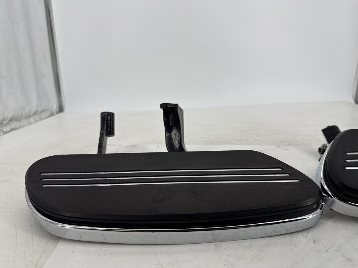 2013 Harley Street Glide Touring FLHX OEM Left Right Driver Floorboard Foot Rest
