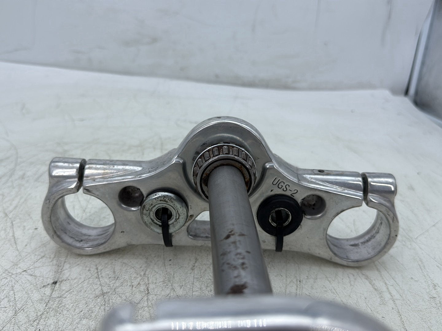 2012 Harley Dyna Super Glide Custom FXDCI OEM Front Fork Upper Lower Triple Tree