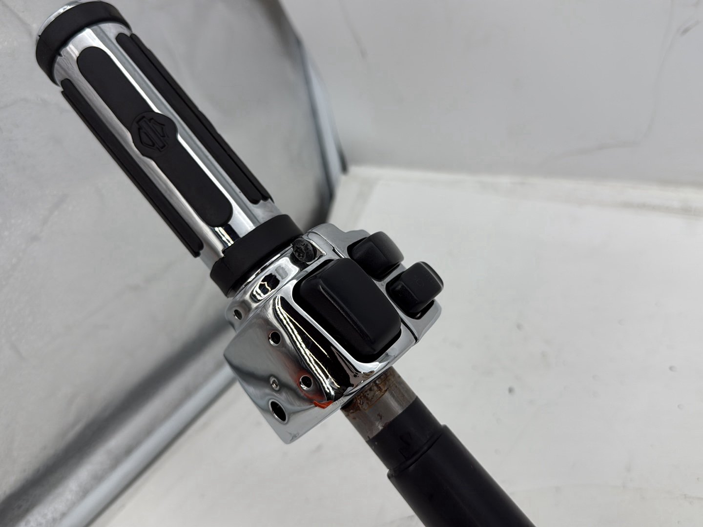 2006 Harley Dyna Super Glide Custom FXDCI OEM Handlebars Left Right Switches Controls