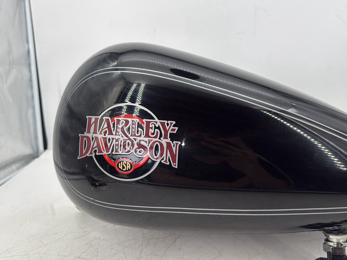 04 Harley Touring Electra Glide OEM Fuel Gas Tank Gasoline Reservoir * DENTED *
