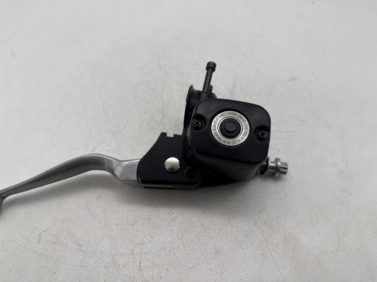 2014 Harley Softail Slim FLS OEM Front Right Brake Lever Master Cylinder