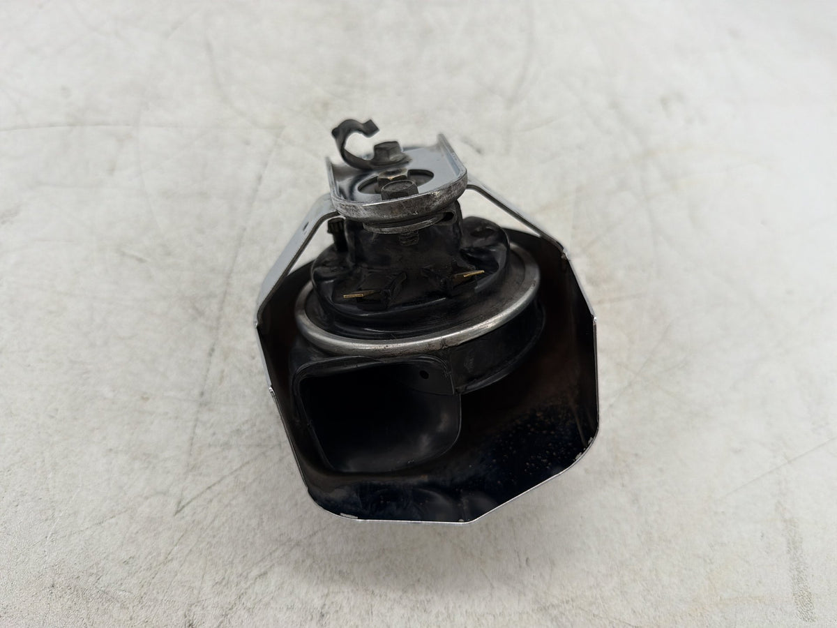 1995 Harley Electra Glide Touring FLHT OEM Horn Signal Klaxon Chrome Cover