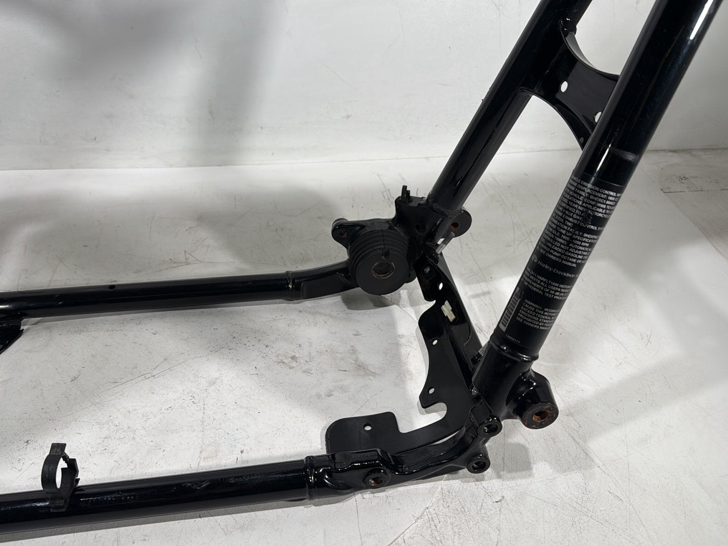 2011 Harley Street Glide Touring FLHX OEM Body Main Frame Chassis SLVG