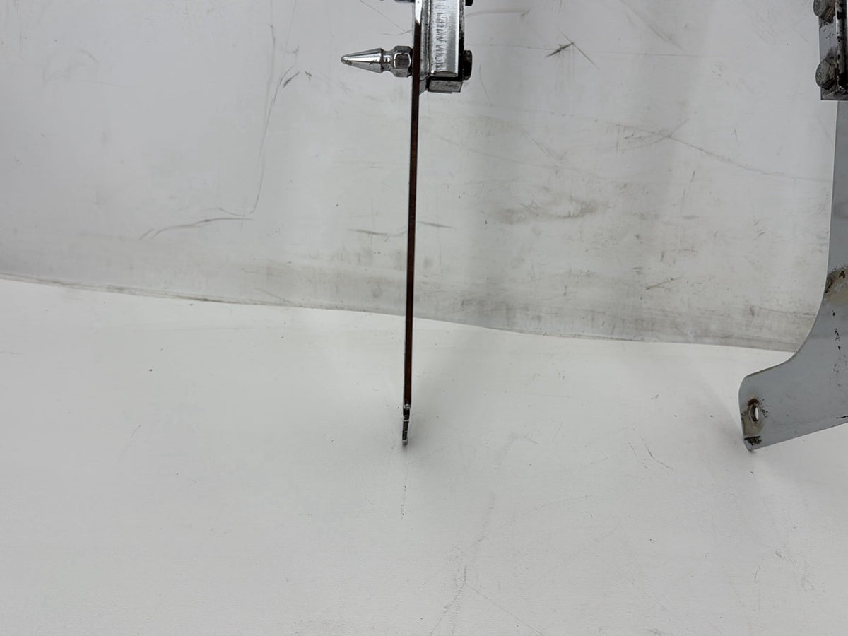 2006 Harley Dyna FXDWGI Wide Glide OEM Rear Back Sissy Bar Rail Sissybar