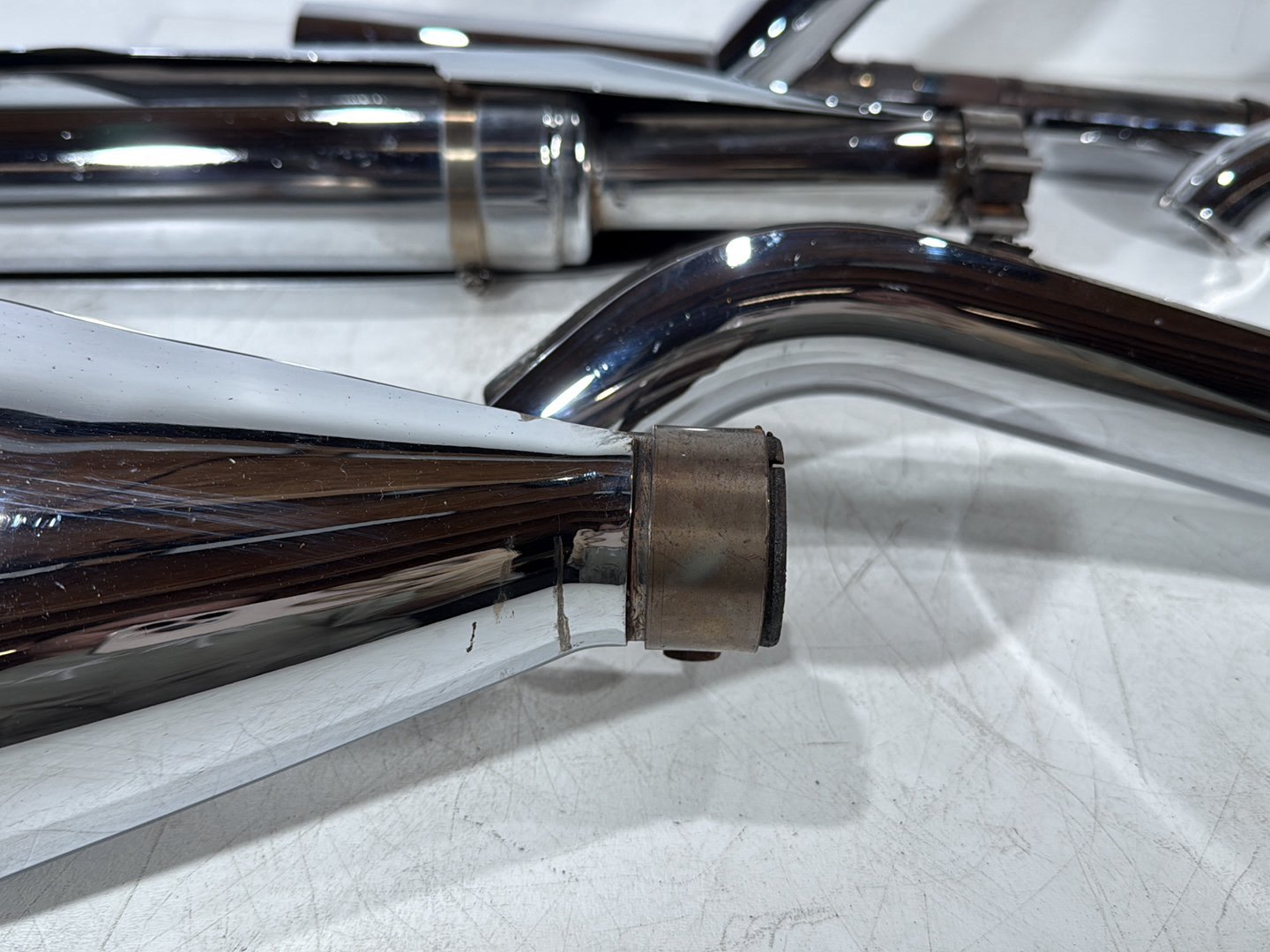 1999 - 2006 Harley-Davidson Touring Electra Glide Ultra Exhaust Header Pipes Muffler Vance & Hines 65621-99B , 65539-95A