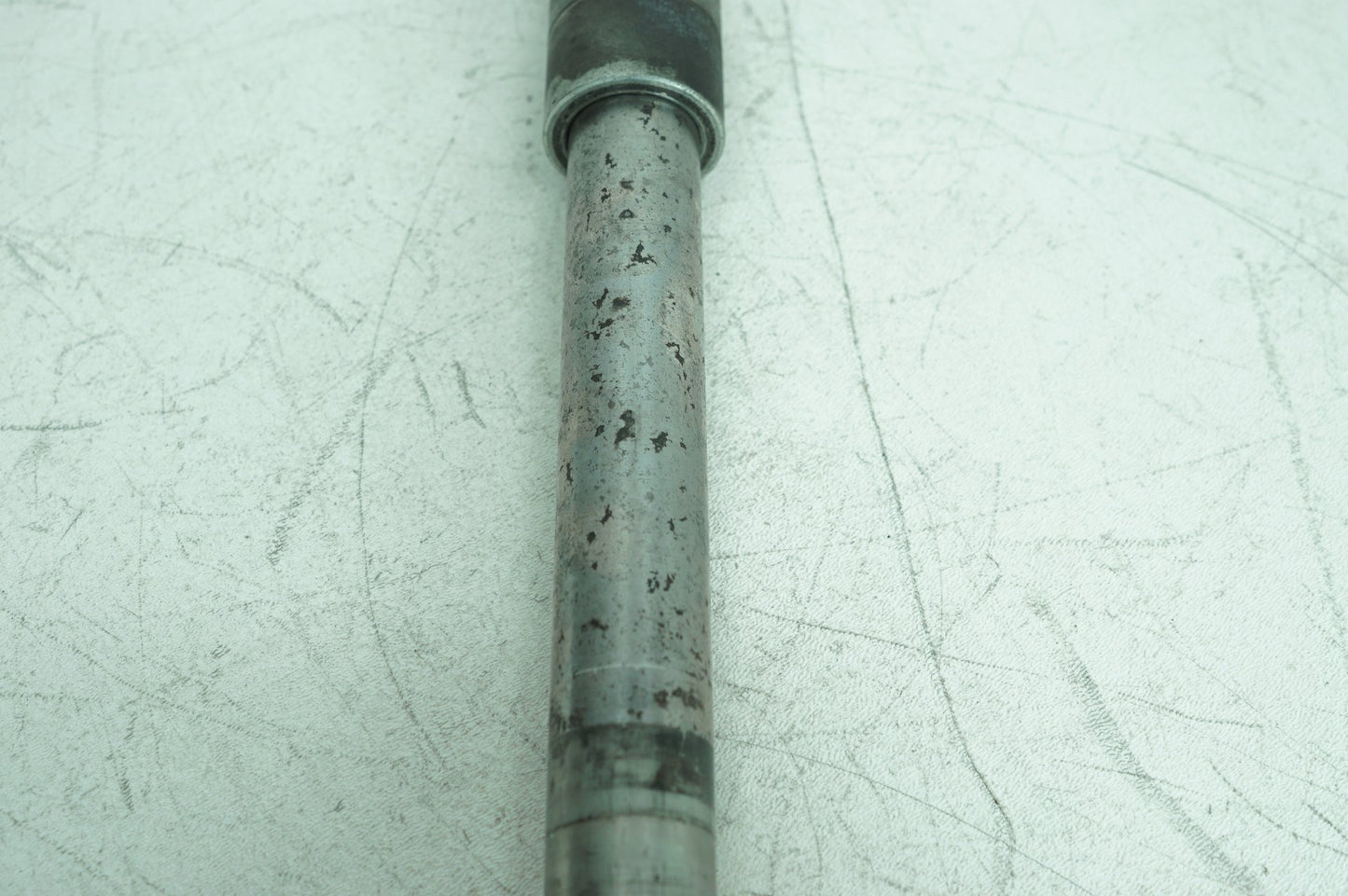 1999 - 2006 Harley-Davidson Touring Road Glide Front Wheel Axle Bolt Shaft 43364-00