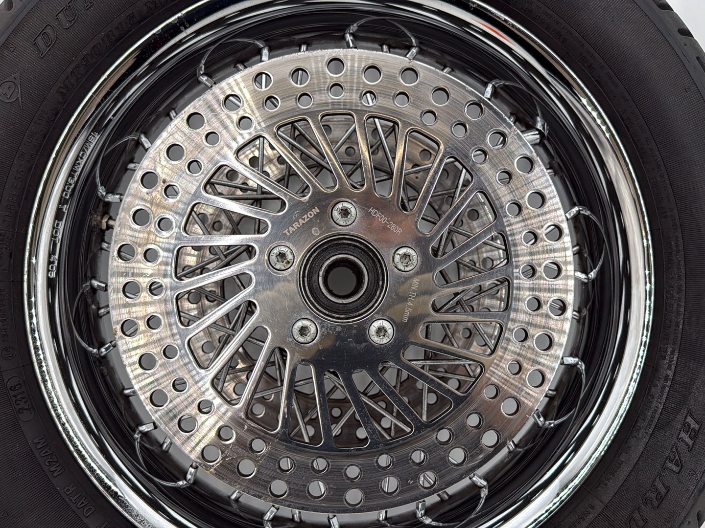 1999 - 2006 Harley-Davidson Touring Electra Glide Ultra Front Wheel Rim Tire Spoked 43440-05A