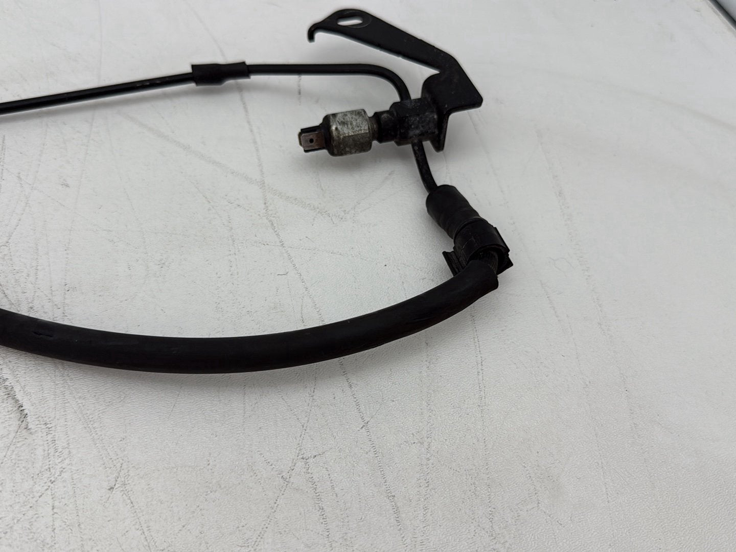 2013 Harley Electra Glide Touring Ultra FLHTCUI OEM Rear Brake Hose Line Pipe NON-abs