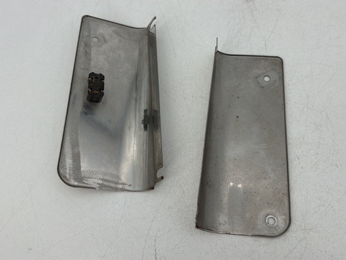 1986 - 1998 Harley-Davidson Softail Heritage Classic Left & Right Headlamp Nacelle Covers 67814-86