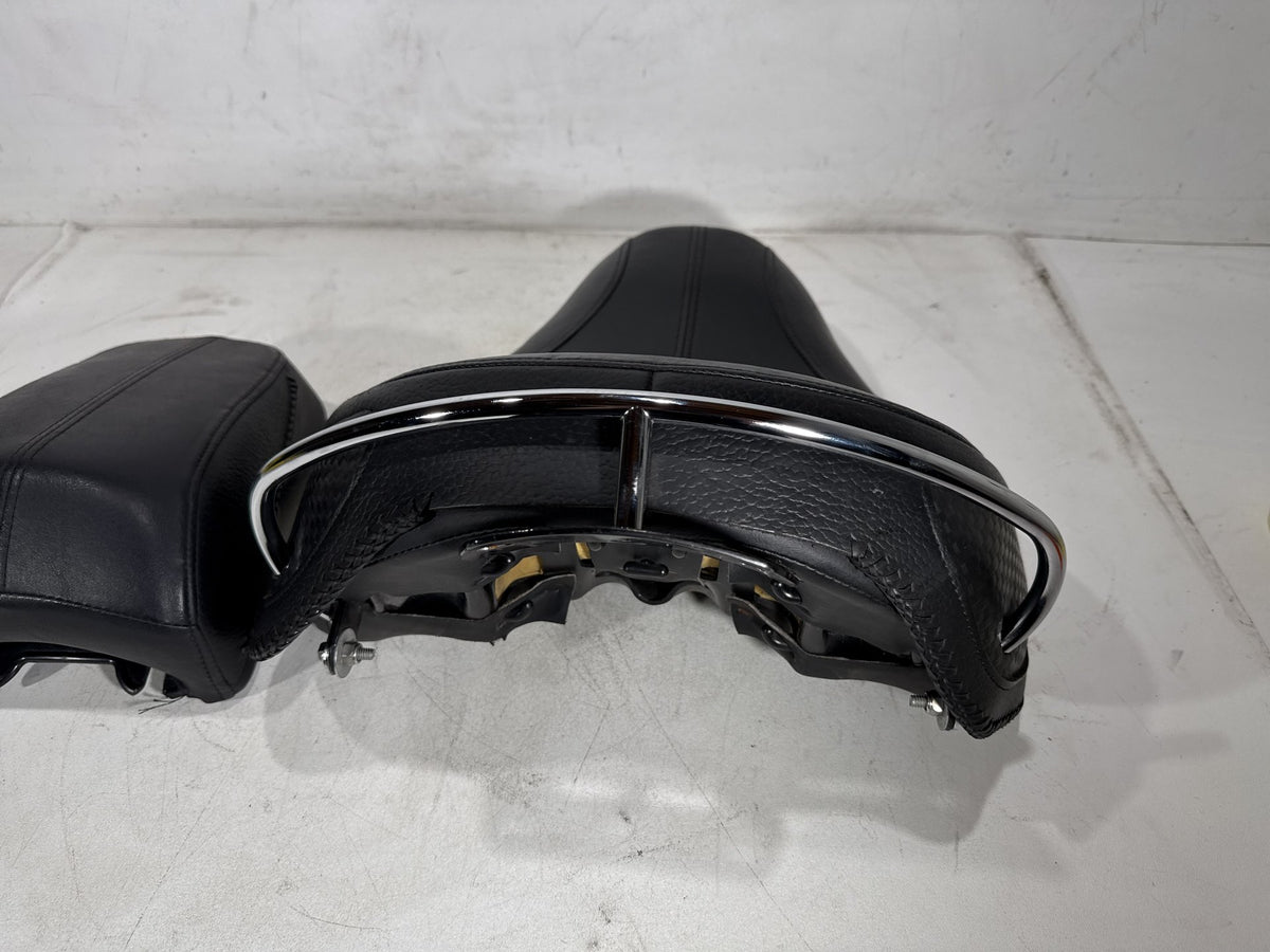 2011 Harley Softail Deluxe FLSTN OEM Passenger Rider Driver Seat Saddle