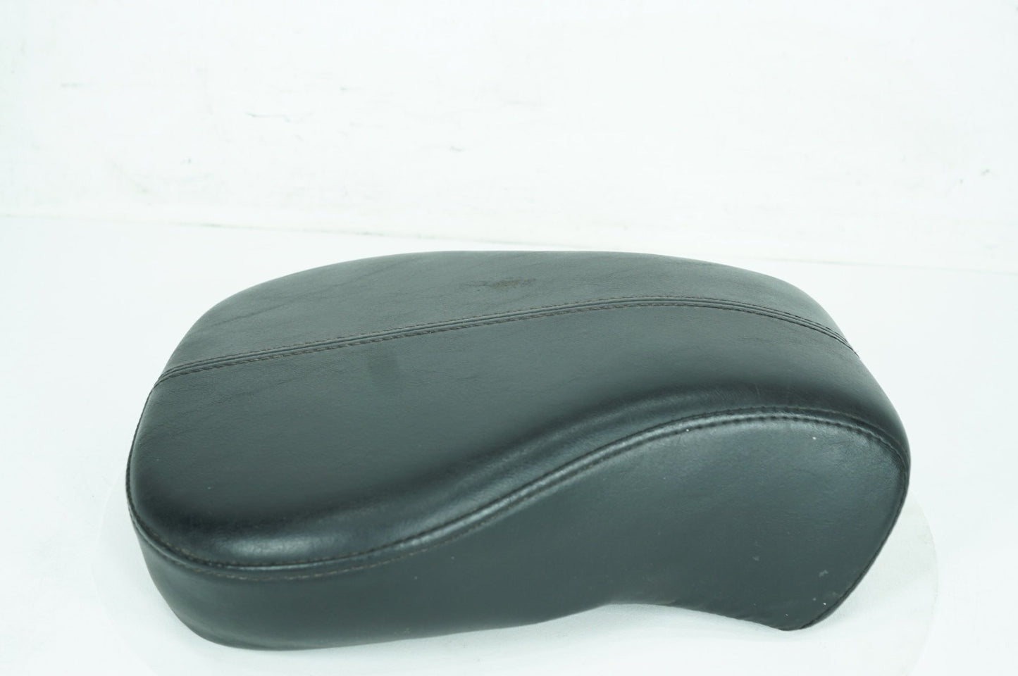 2007 - 2016 Harley-Davidson Touring CVO Electra Screamin Eagle Rear Passenger Pillion Seat 51812-09