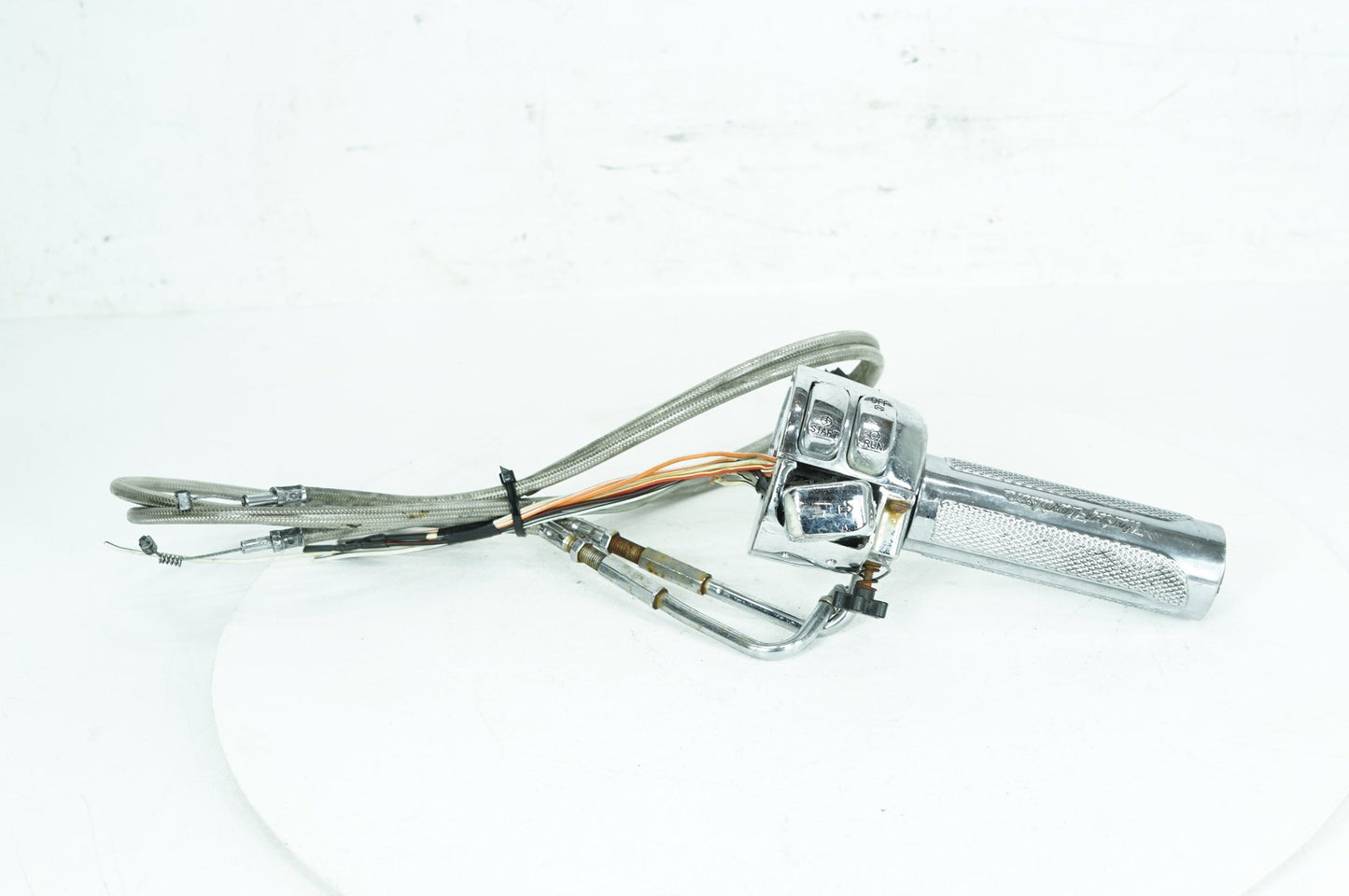 1999 - 2006 Harley-Davidson Dyna Low Rider Right Engine Start Kill Switches Controls 71564-96