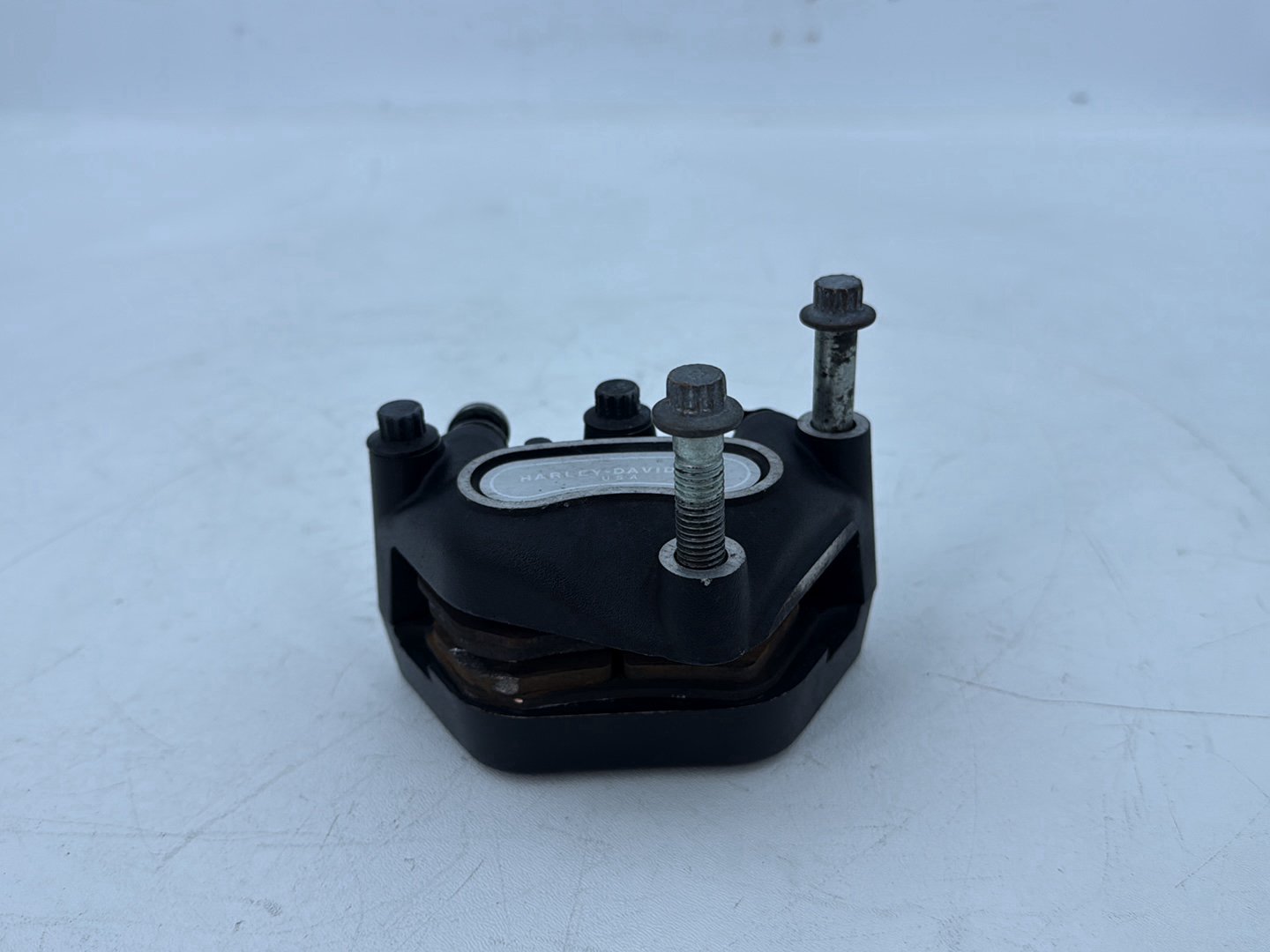 1999 - 2006 Harley-Davidson Touring Road King Police Front Right 1 Brake Caliper 44023-00C