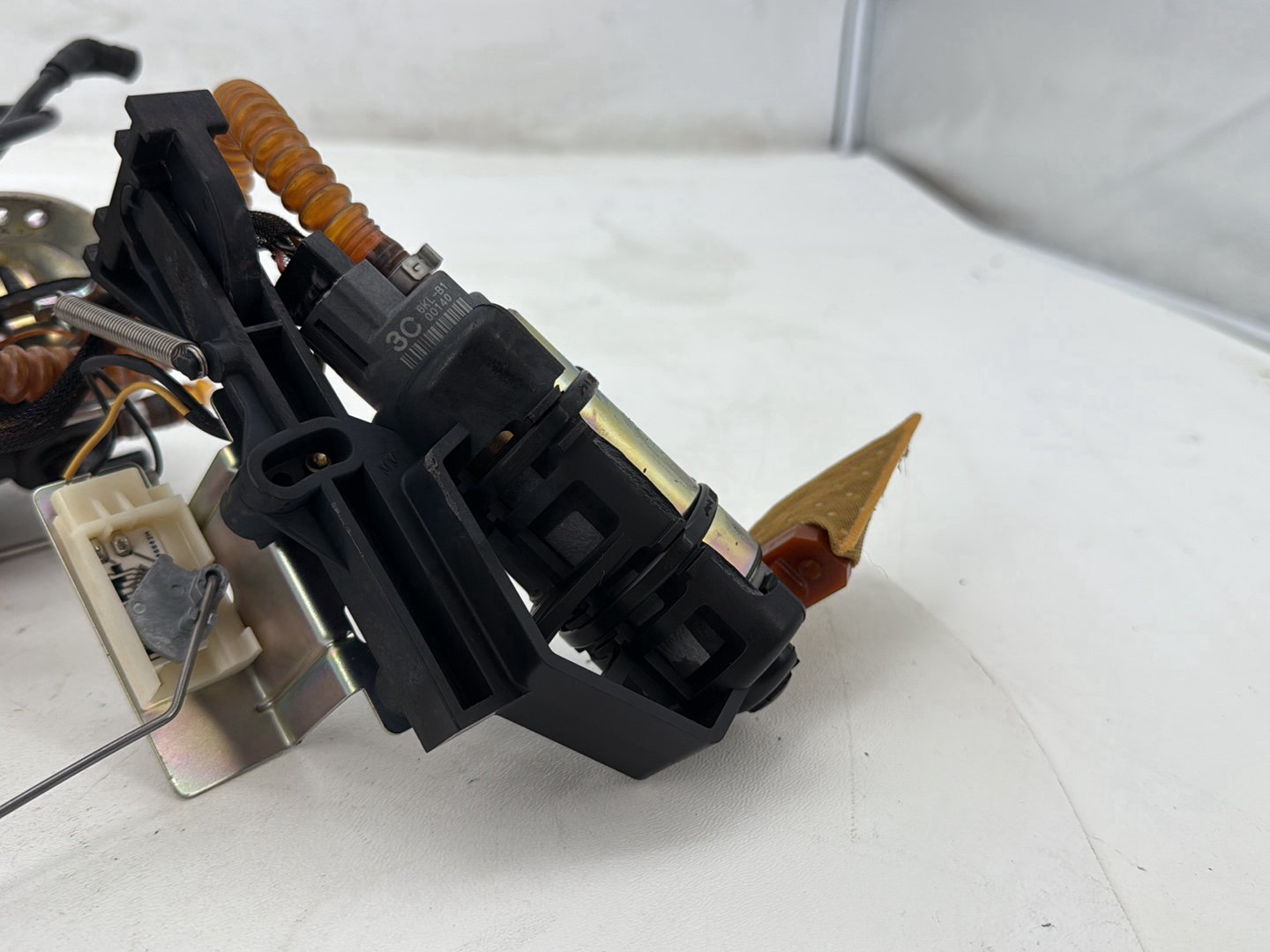 2007 Harley Street Glide Touring FLHX OEM Fuel Pump Gas Gasoline Petrol Sending
