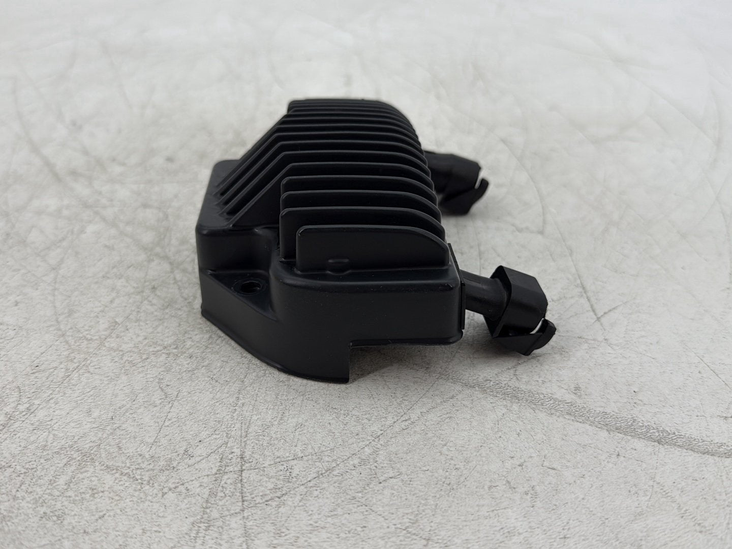 2010 Harley Dyna Fat Bob FXDF OEM Voltage Regulator Rectifier