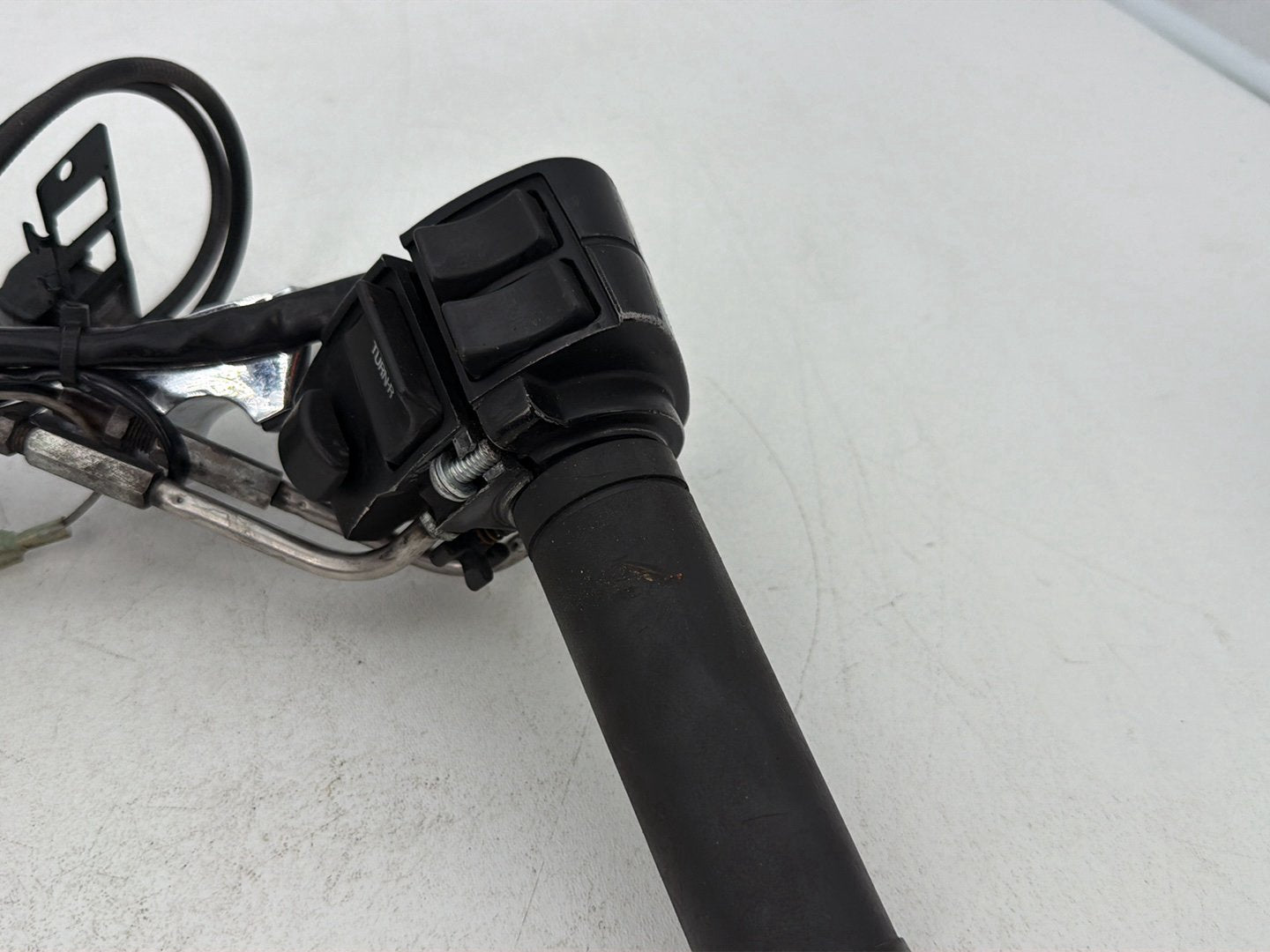 1984 - 1998 Harley-Davidson Touring Electra Glide Classic Right Engine Start Kill Switches Controls 71589-92