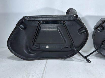 2007 Harley Softail Heritage Classic FLSTC OEM Rear Left Right Saddlebags Luggage Leather