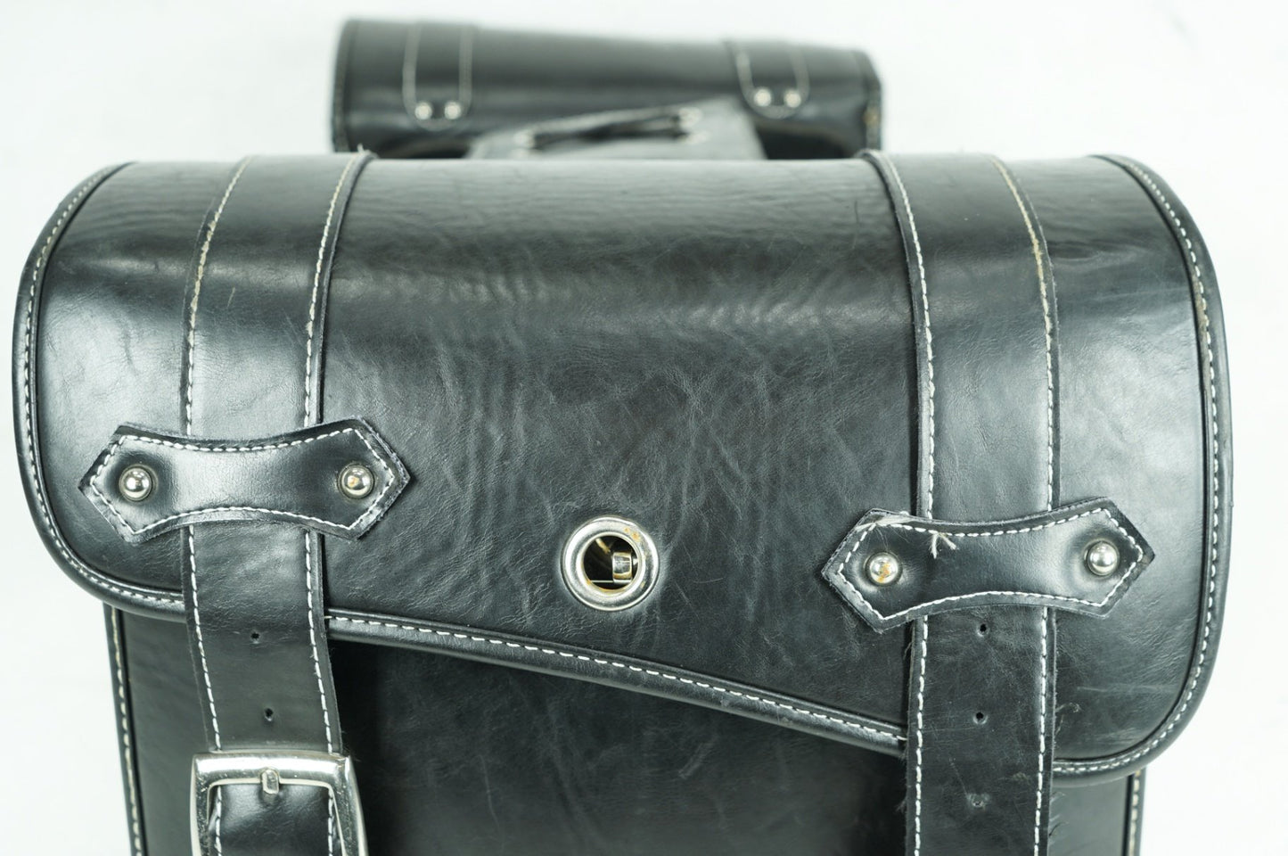 2012 - 2026 Harley-Davidson Sportster Iron 883 Rear Left Right Saddlebags Luggage Leather QINGROCK