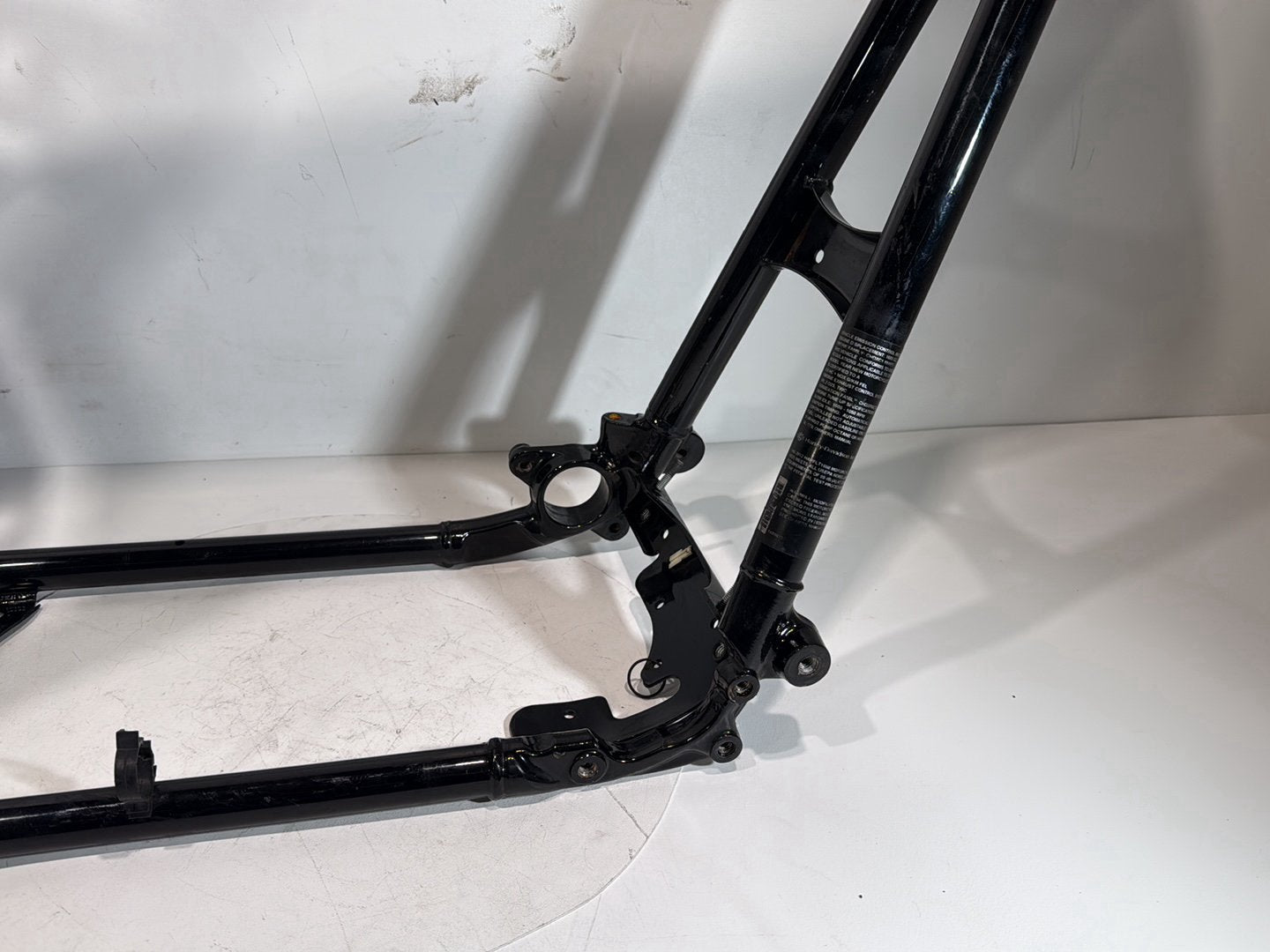 2008 - 2016 Harley-Davidson Touring Street Glide Body Main Frame Chassis SLVG 47900-11BHP