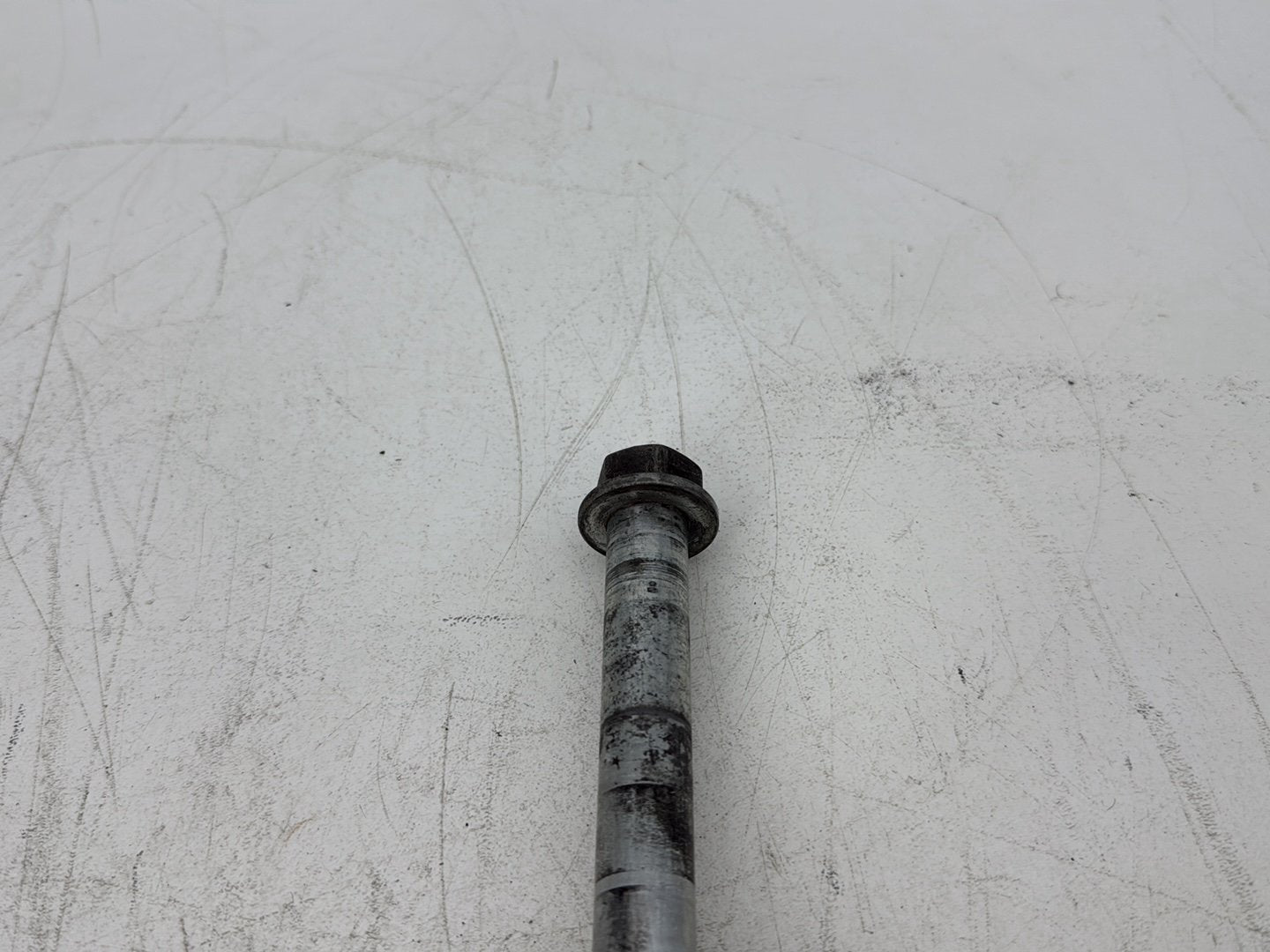 2000 Harley Touring FLHTCUI Electra Glide Ultra OEM Rear Wheel Axle Bolt Shaft
