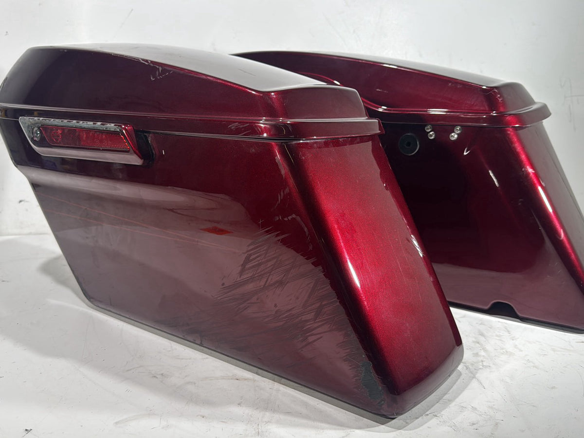 2014 Harley Street Glide OEM Left 1 Saddlebag Luggage NO Key SCRATCHED