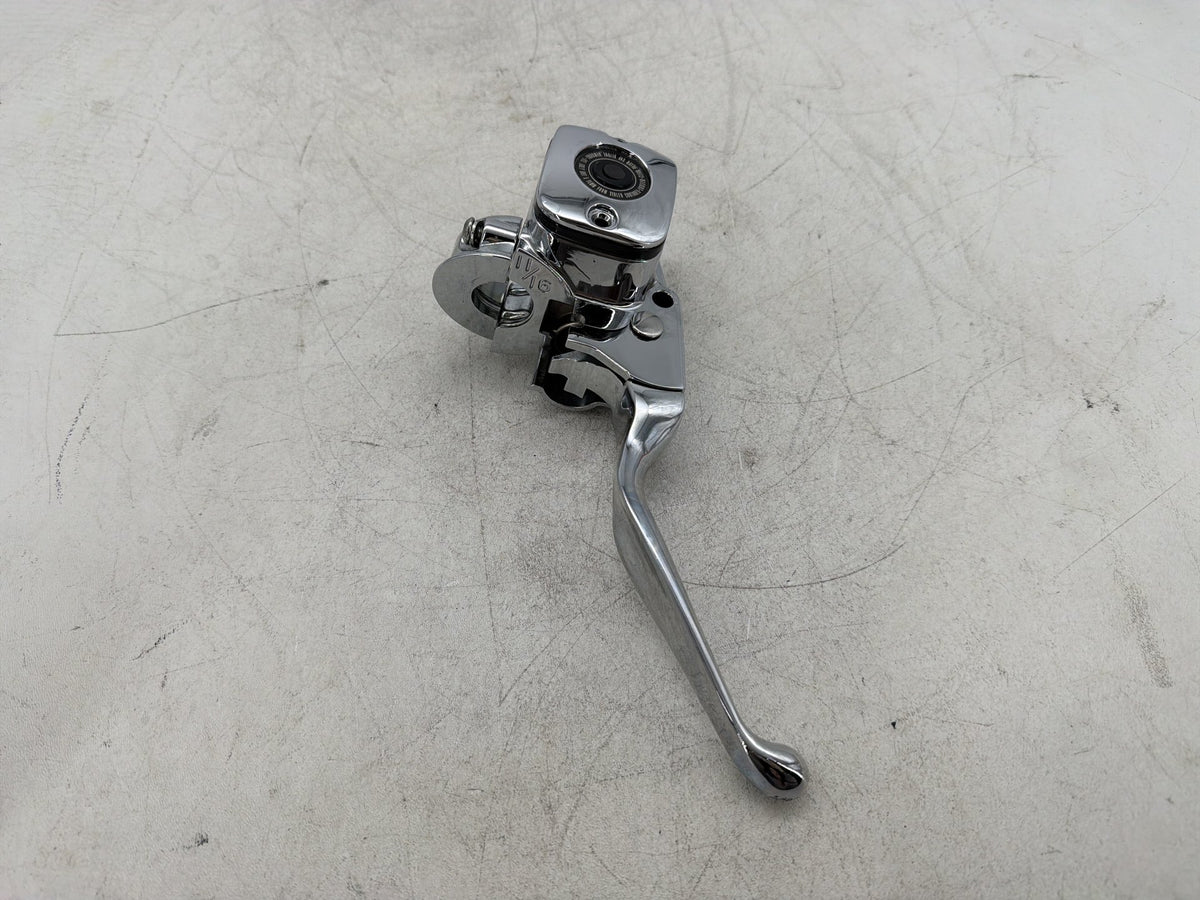 2004 Harley Electra Glide CVO Eagle OEM Front Right Brake Lever Master Cylinder