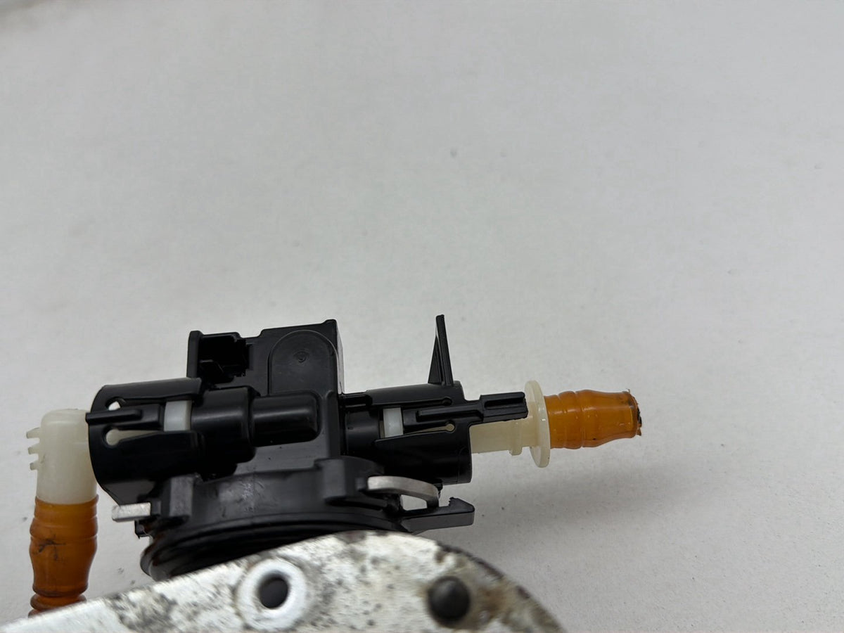 2015 Harley Softail Deluxe FLSTN OEM Fuel Pump Gas Gasoline Petrol Sending