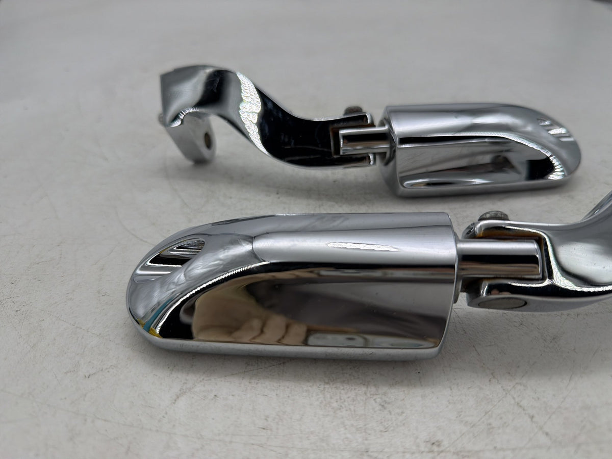 2009 Harley Street Glide Touring FLHX OEM Passenger Left & Right Foot Pegs