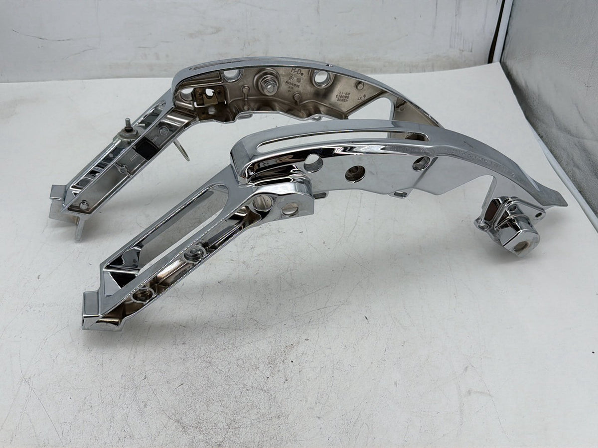 2014 Harley Street Glide Touring FLHXS OEM Left Right Saddlebag Fender Struts Brackets