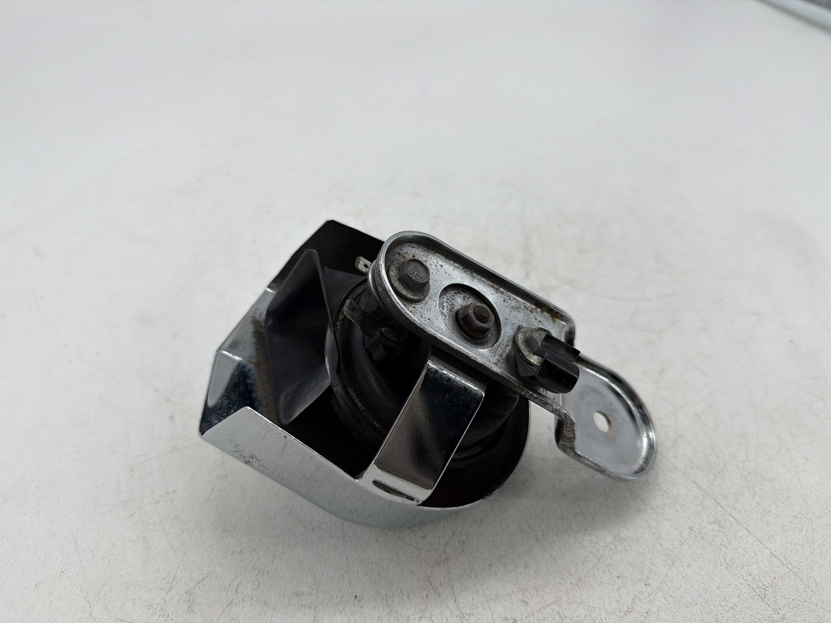 2011 Harley Road King Touring FLHR OEM Horn Signal Klaxon Chrome Cover