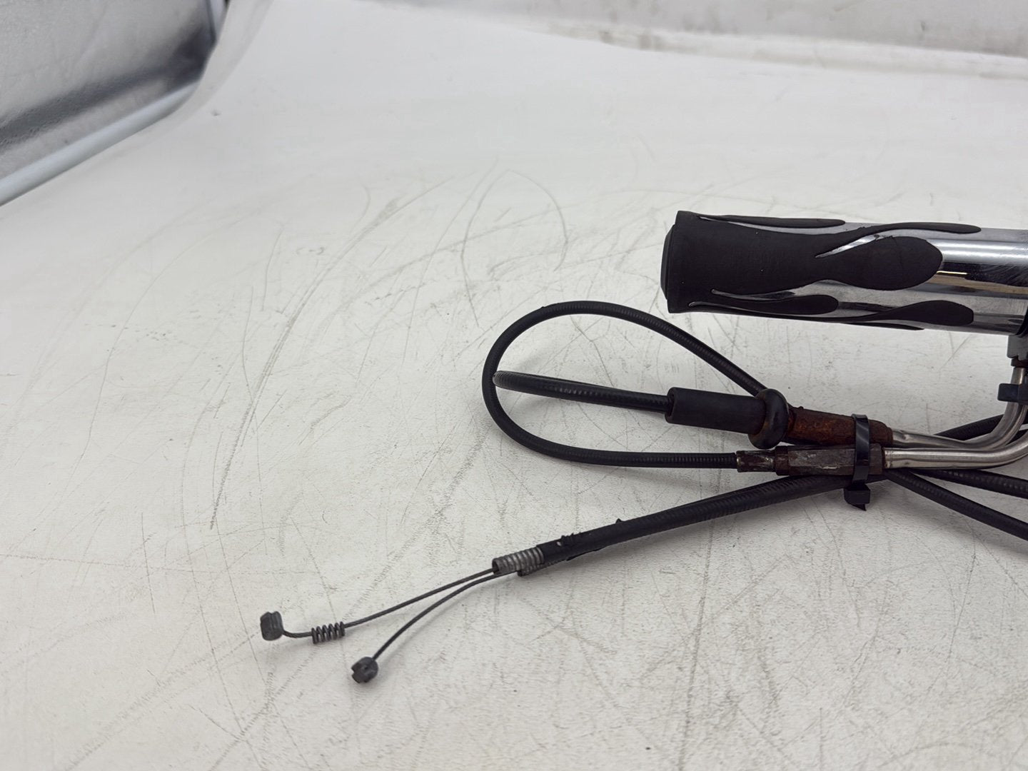 2006 Harley Softail FLSTCI Heritage Classic OEM Right Engine Start Kill Switches Controls