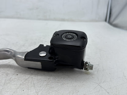 2000 Harley Electra Glide Touring OEM Front Right Brake Lever Master Cylinder