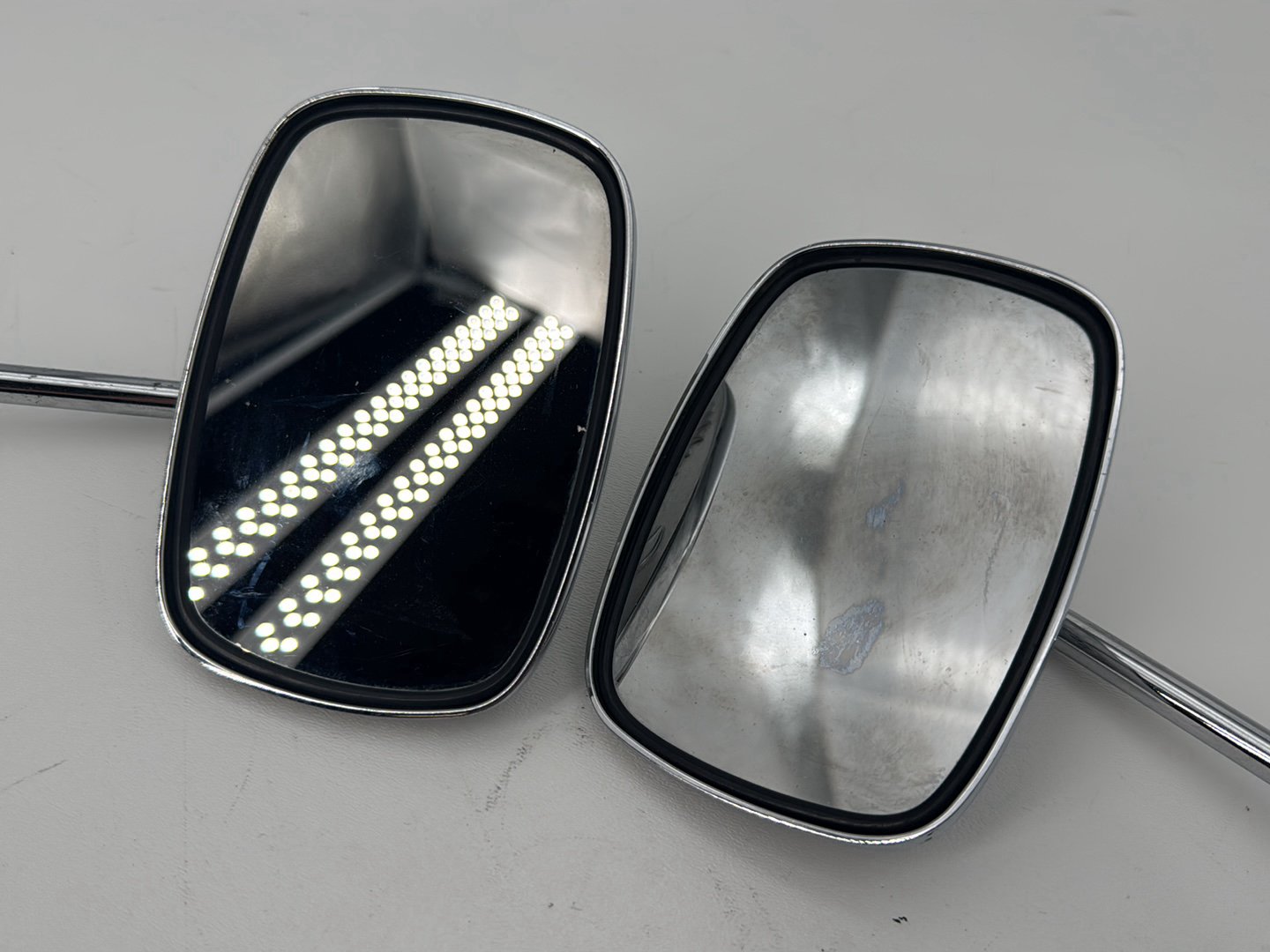 1999 - 2006 Harley-Davidson Touring Electra Glide Classic Left Right Rear View Mirror  	91875-88A