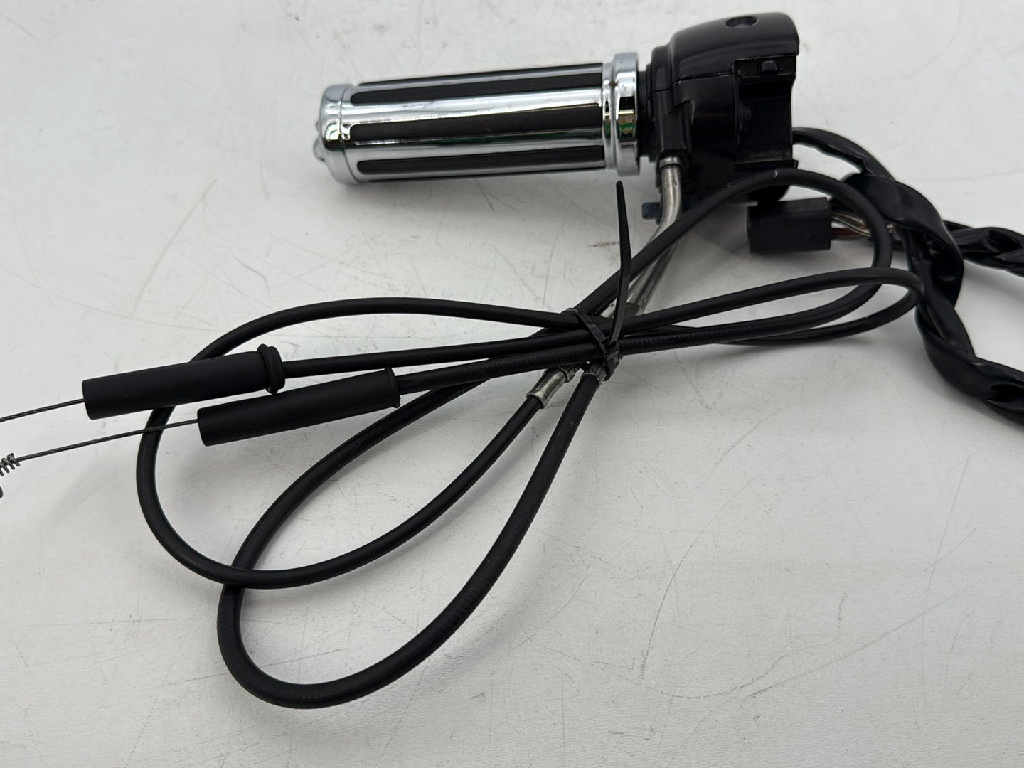 2006 Harley Sportster XL883C 883 Custom OEM Right Engine Start Kill Switches Controls