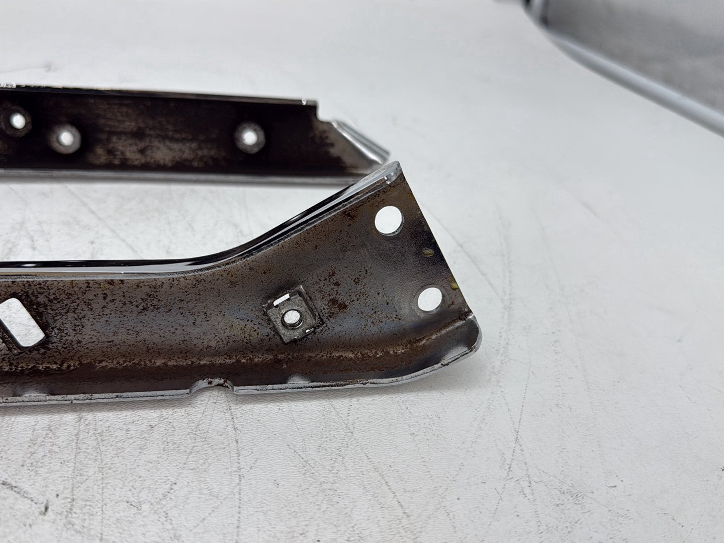 1996 Harley Electra Glide Touring FLHT OEM Left Right Saddlebag Fender Struts Brackets