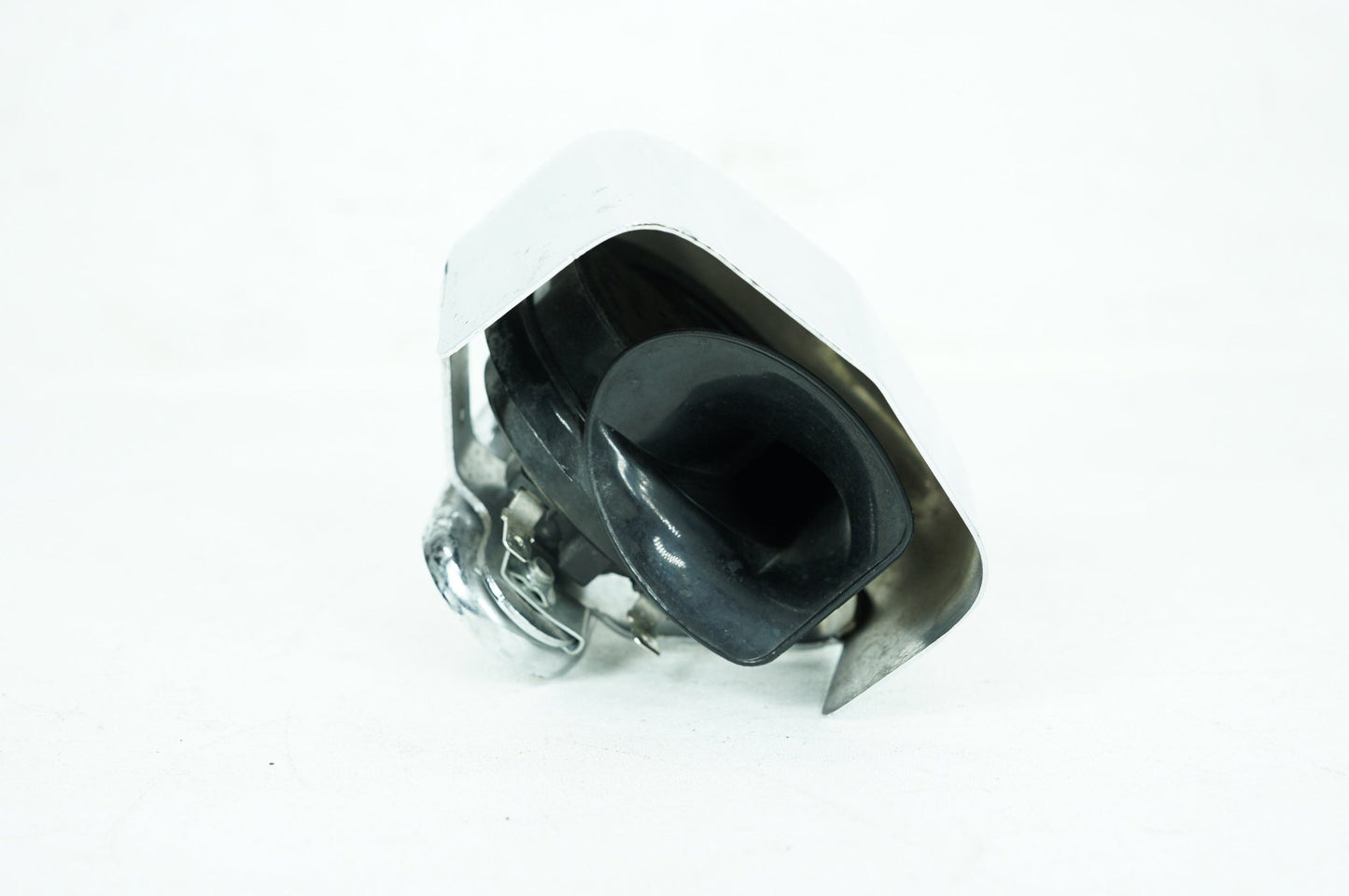 2000 - 2006 Harley-Davidson Touring CVO Screamin Eagle Road King Horn Signal Klaxon Chrome Cover 69012-93A