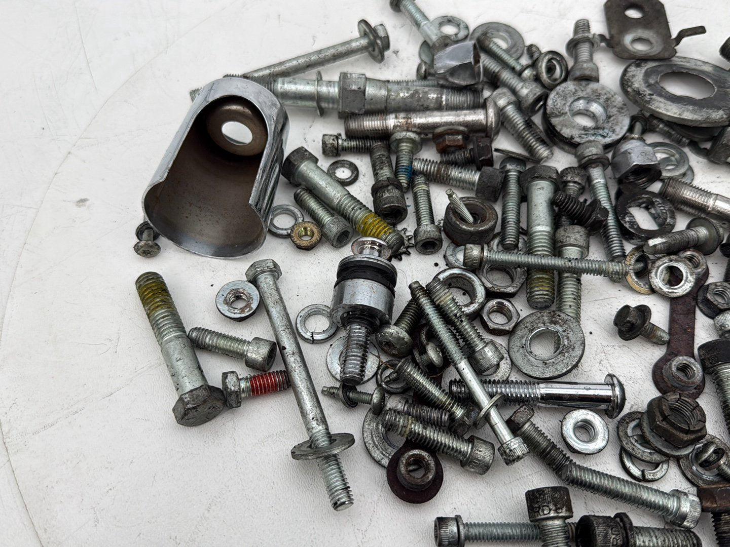 1999 - 2006 Harley-Davidson Dyna Super Glide Hardware Bolts Nuts & Brackets