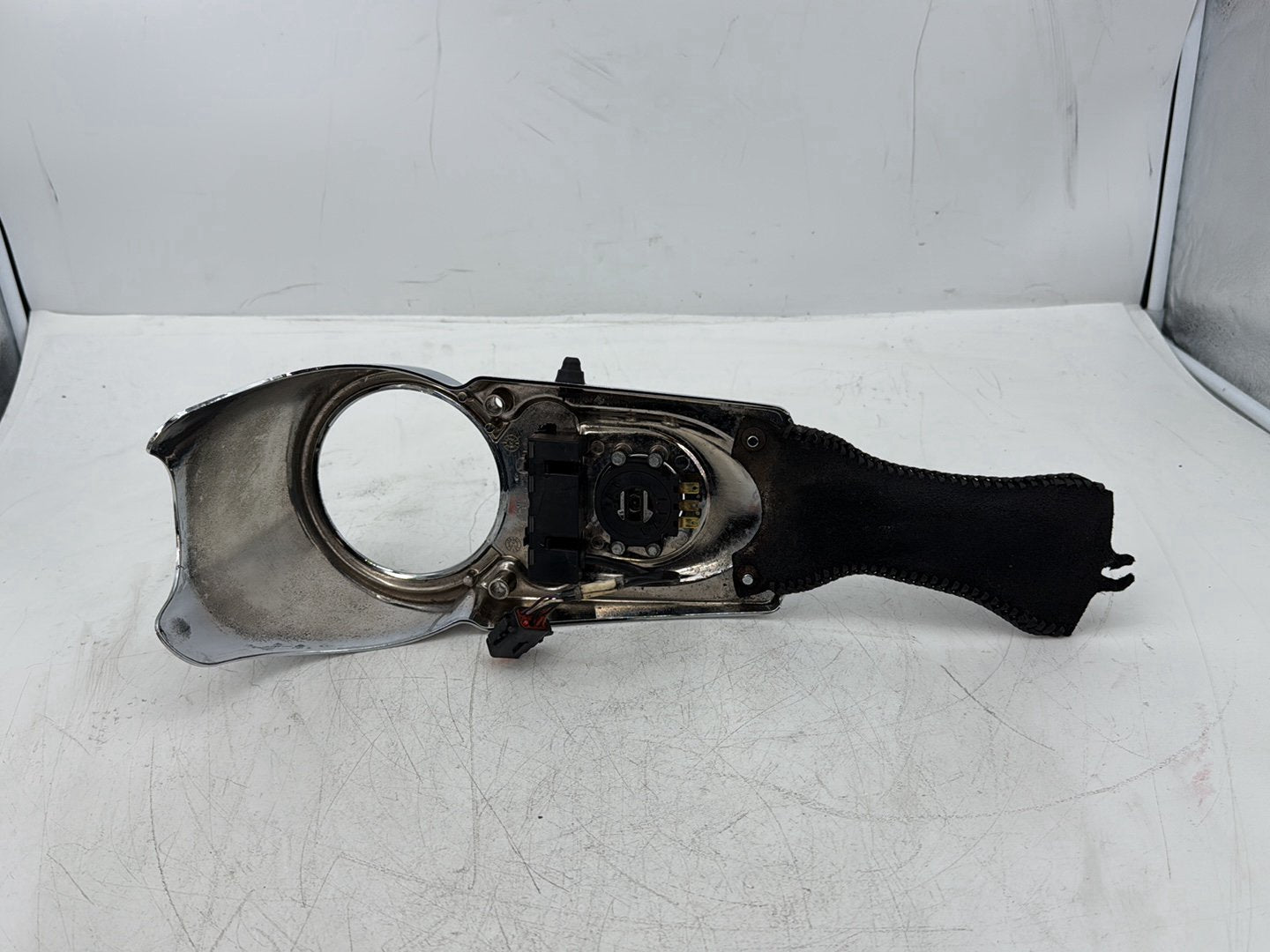 2005 Harley Dyna FXDWG Wide Glide OEM Fuel Gas Tank Dash Console NOKey