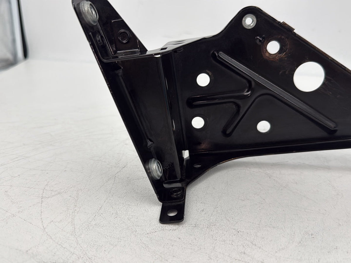 2015 Harley Touring Street Glide OEM Inner Fairing Mount Support Bracket Right