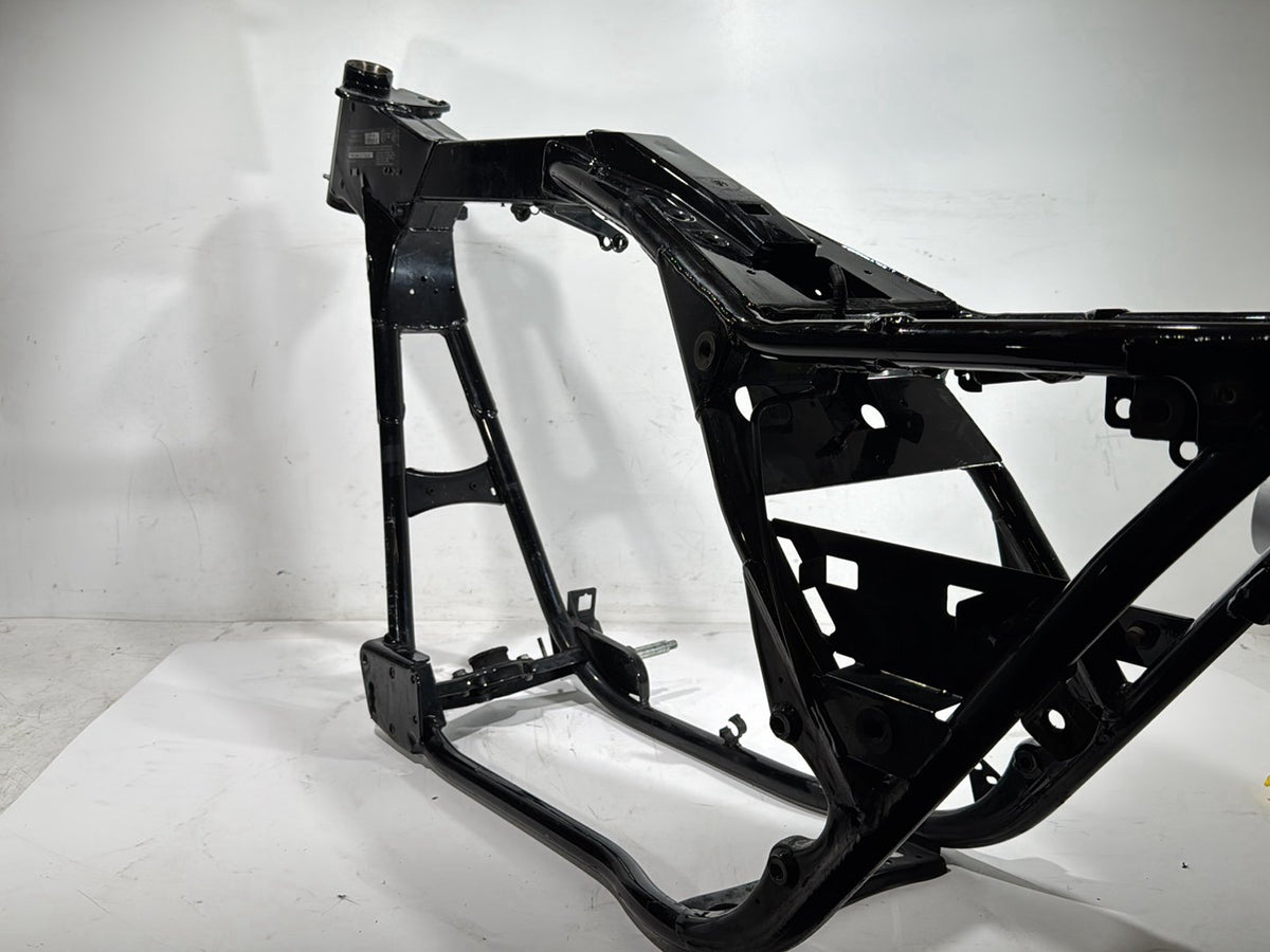 2006 Harley Street Glide Touring FLHXI OEM Body Main Frame Chassis SLVG