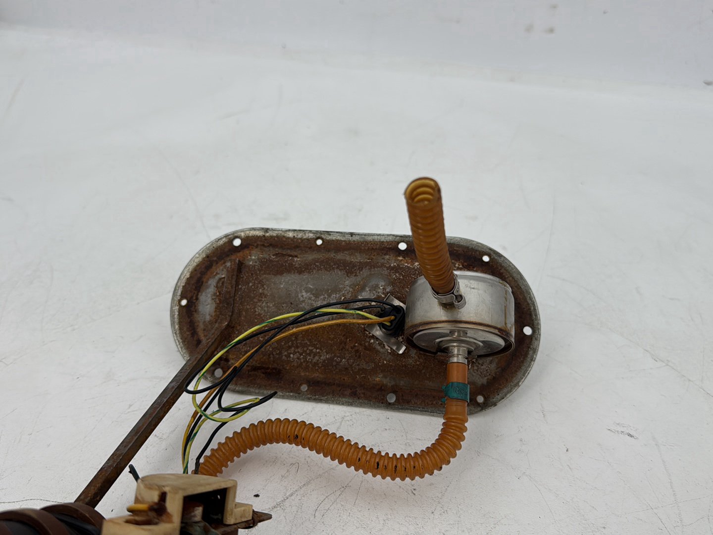 1999 - 2006 Harley-Davidson Touring Road King Police Gas Gasoline Fuel Petrol Pump Sending 75127-00A