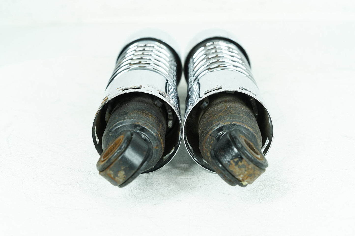 2004 - 2013 Harley-Davidson Sportster Base 883 Rear Left Right Shock Absorbers  	54566-04
